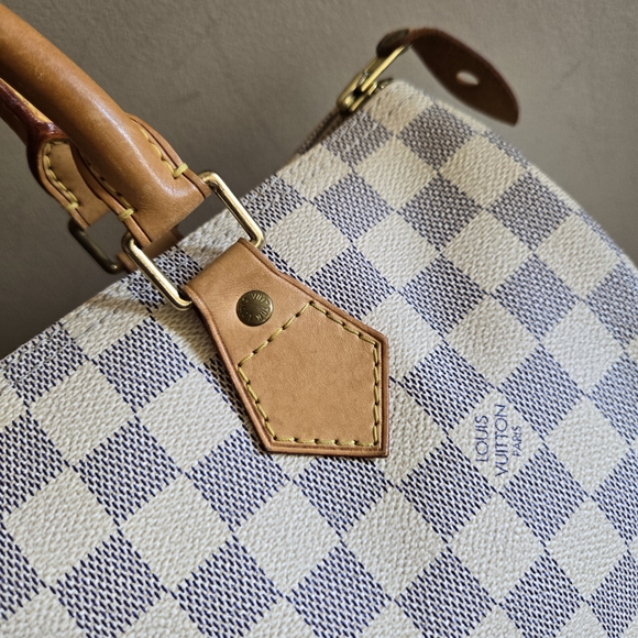 Louis vuitton Boston Checkered Top-Handle Satchel in Light Gray and Tan - Picture 12 of 13